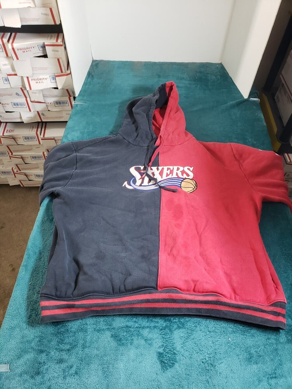 Philadelphia 76ers Mitchell & Ness Hoodie Size 2XL XXL Lebron Basketball NBA